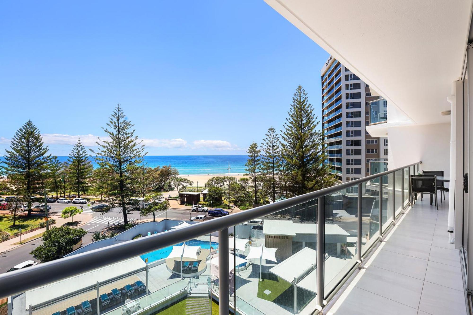 Peninsula Apartments Managed By Gchs Gold Coast Bagian luar foto