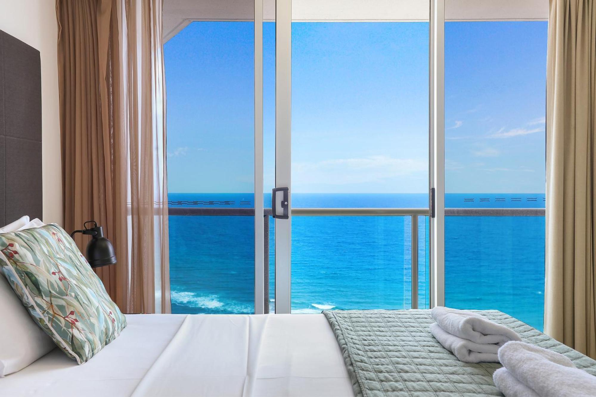 Peninsula Apartments Managed By Gchs Gold Coast Bagian luar foto