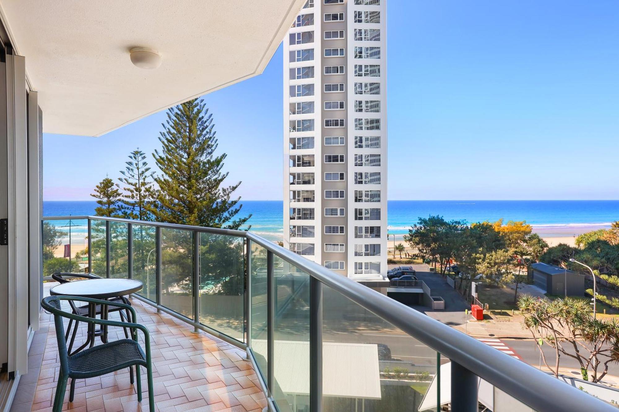 Peninsula Apartments Managed By Gchs Gold Coast Bagian luar foto